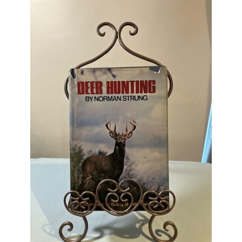 Vintage 1973 "Deer Hunting" by Norman Strung Hardcover 236 Pages